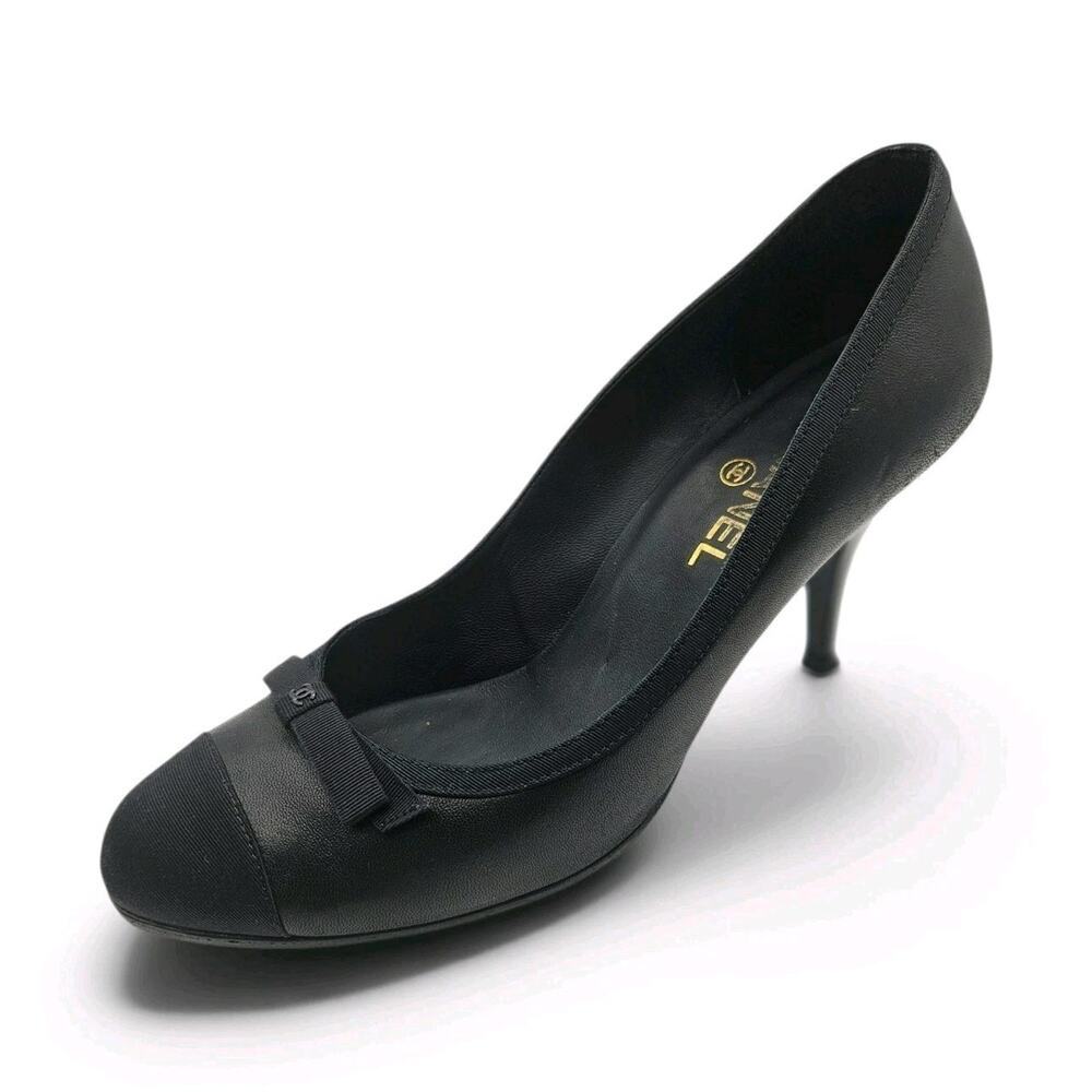 CHANEL Black Bow CC Logo Round Cap Toe Pump sz 39.5 Karl Lagerfeld Collection